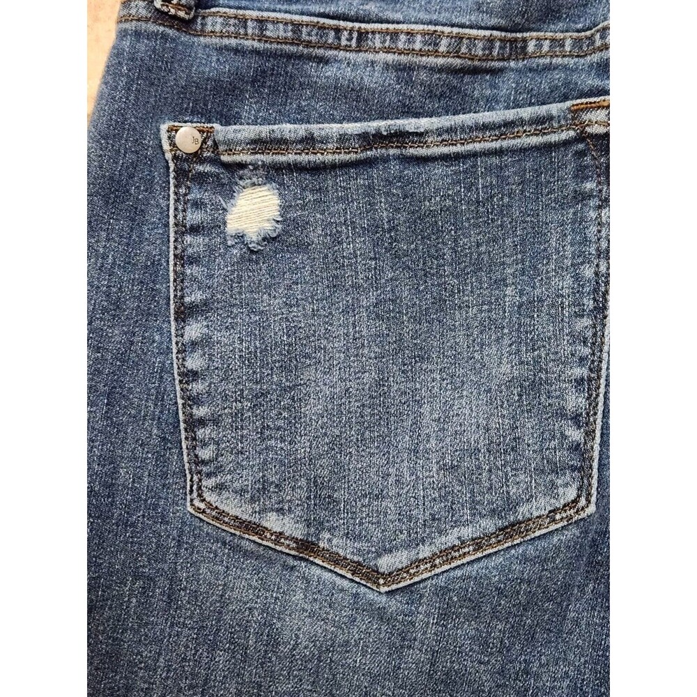 Judy Blue Los Angeles 14W MANUFACTURED DISTRESSED Straight Leg Jeans - Picture 5 of 8